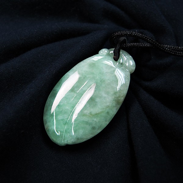 天然翠绿福瓜吊坠玉石男女款